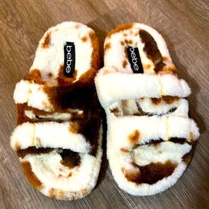 BeBe soft Animal Print Slide Sandals